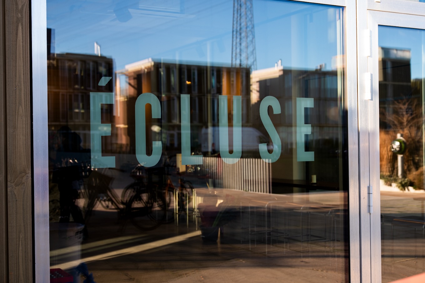 Écluse, 1